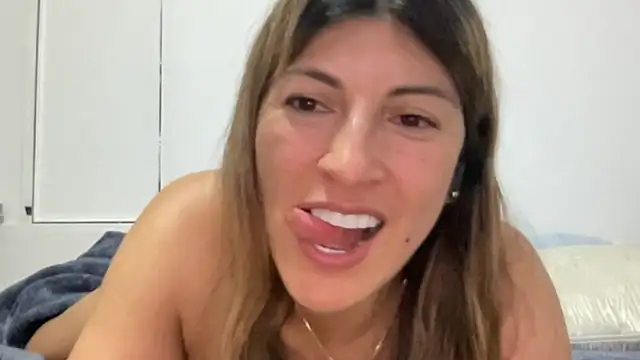 LunaBeya online show from 9, 10, 2025