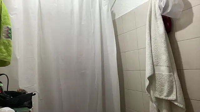 LunaBeya online show from 10, 2, 2026