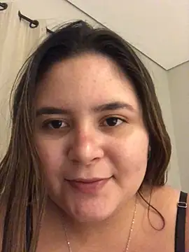 julinha2311 online show from 16, 2, 2025