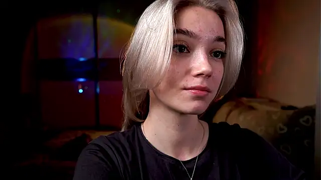 ileanacampbe online show from 19, 3, 2025