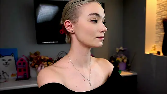 ileanacampbe online show from 3, 2, 2025