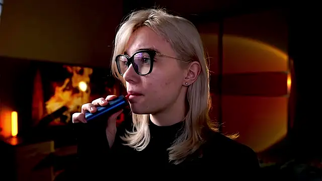 ileanacampbe online show from 19, 1, 2025