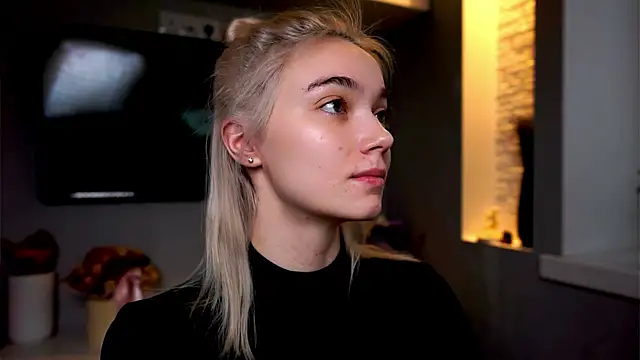 ileanacampbe online show from 21, 1, 2025