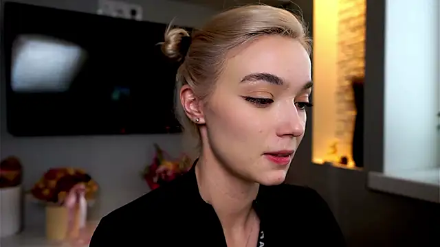 ileanacampbe online show from 20, 1, 2025