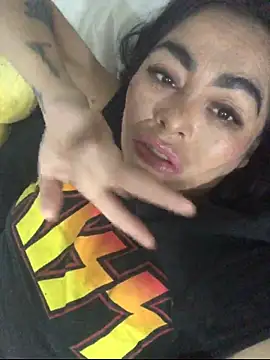 Snapshot of lashula chatting on 8, 11, 2025 lashula online show from 8, 11, 2025