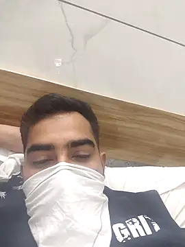 13lusty online show from 28, 2, 2025