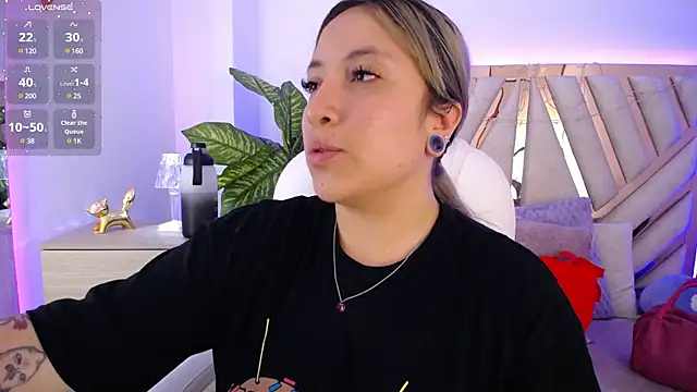 Snapshot of NyxAndria_1 chatting on 18, 3, 2025 NyxAndria 1 online show from 18, 3, 2025