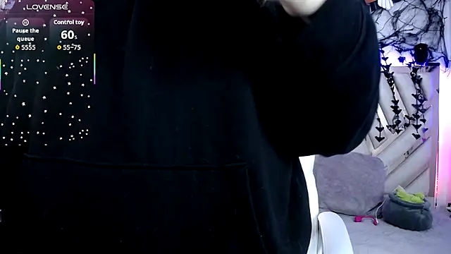 Snapshot of NyxAndria_1 chatting on 13, 11, 2025 NyxAndria 1 online show from 13, 11, 2025