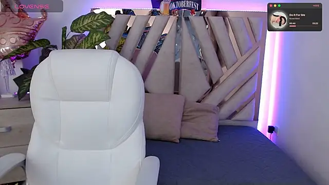 Snapshot of NyxAndria_1 chatting on 22, 9, 2025 NyxAndria 1 online show from 22, 9, 2025