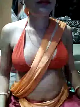 SANA-LEONI online show from 3, 3, 2025