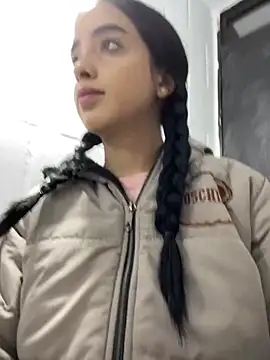 Snapshot of StefanyRousse chatting on 29, 10, 2025 StefanyRousse online show from 29, 10, 2025