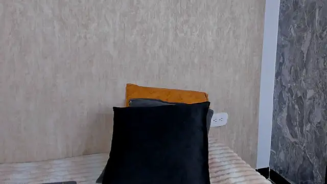 Snapshot of StefanyRousse chatting on 22, 9, 2025 StefanyRousse online show from 22, 9, 2025