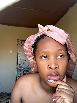 Snapshot of daddysgirly20 chatting on 8, 1, 2026 daddysgirly20 online show from 8, 1, 2026