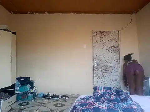 Snapshot of daddysgirly20 chatting on 20, 9, 2025 daddysgirly20 online show from 20, 9, 2025