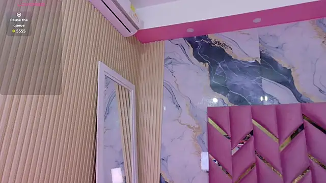 hotiergirl online show from 24, 2, 2026