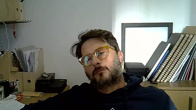 Snapshot of Cellino4 chatting on 6, 10, 2025 Cellino4 online show from 6, 10, 2025