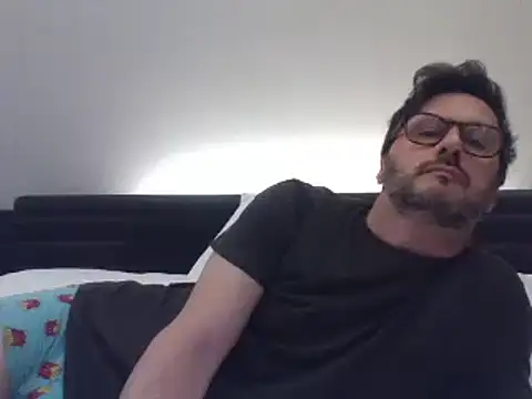 Snapshot of Cellino4 chatting on 5, 2, 2025 Cellino4 online show from 5, 2, 2025