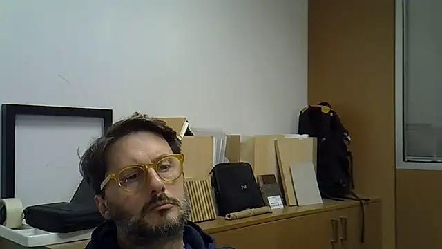 Snapshot of Cellino4 chatting on 2, 10, 2025 Cellino4 online show from 2, 10, 2025