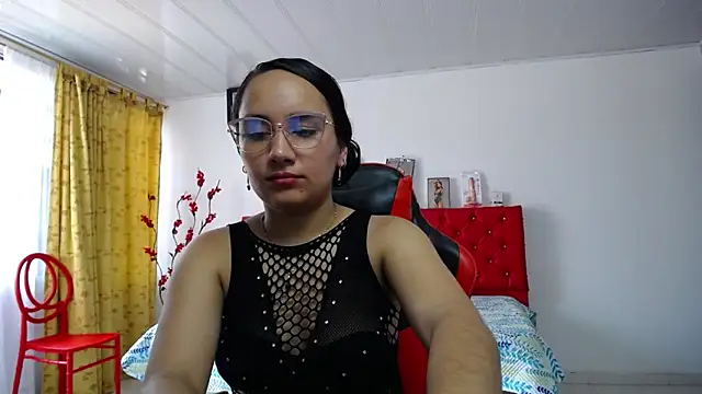 Maylin horny19 online show from 26, 3, 2026