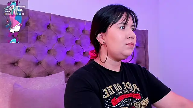 zoes milee online show from 10, 11, 2025