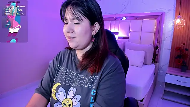 zoes milee online show from 1, 12, 2025