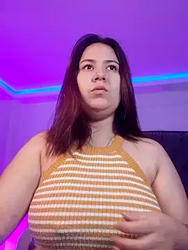 zoes milee online show from 6, 10, 2025