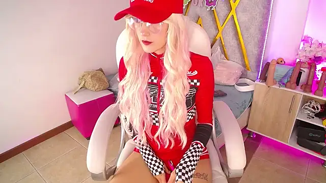 SussanHottye1  online show from 19, 10, 2025