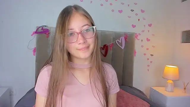 Dahlia Rousse online show from 15, 3, 2025