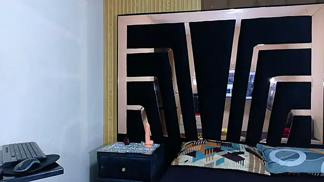 SolEvanss online show from 8, 10, 2025