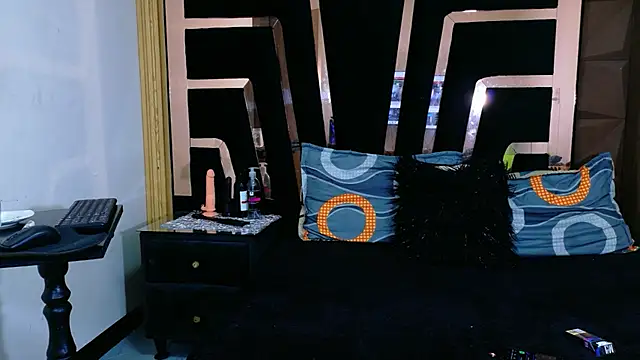 SolEvanss online show from 8, 1, 2026