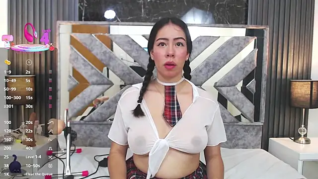 SalomeSimonz online show from 7, 11, 2025