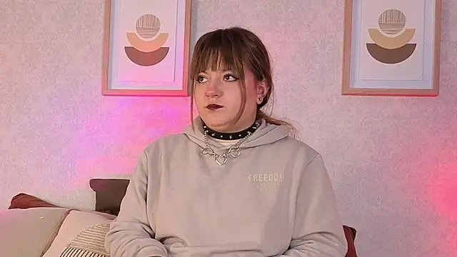 Veronica simons online show from 10, 10, 2025