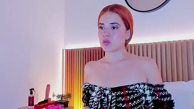 alliss ginger  online show from 18, 3, 2025