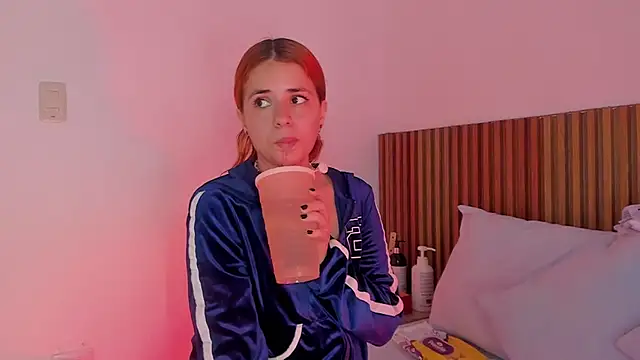 alliss ginger  online show from 13, 9, 2025