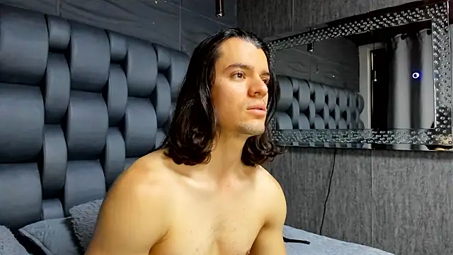 maxi styles online show from 4, 3, 2026