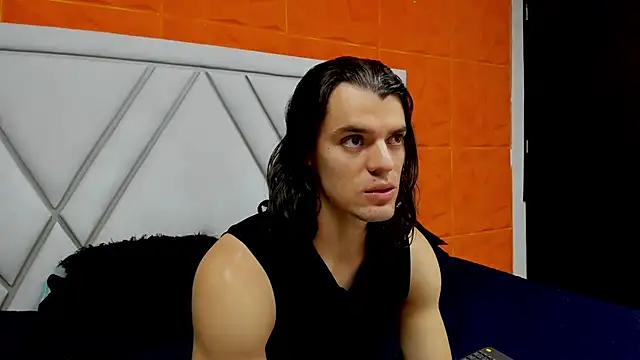 maxi styles online show from 23, 2, 2026