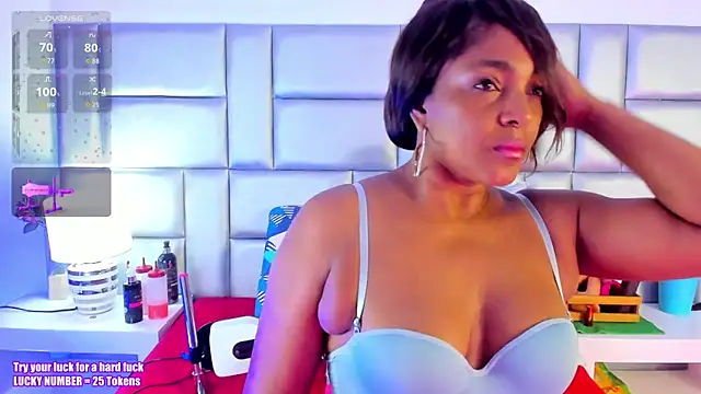 LovelyNickii online show from 10, 10, 2025