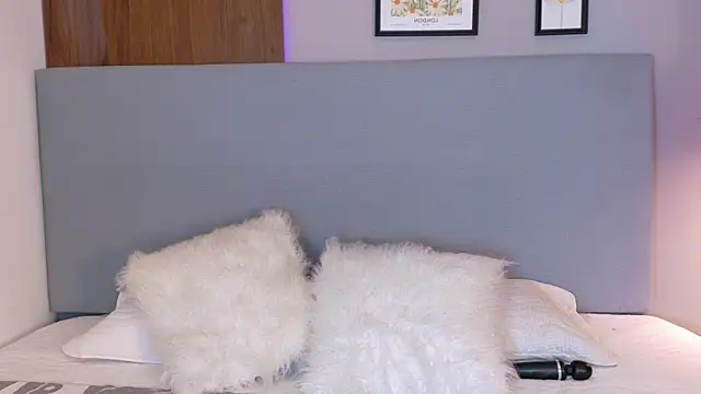 AlynAllen online show from 25, 10, 2025