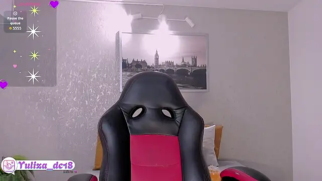 Luxury Woman online show from 28, 10, 2025