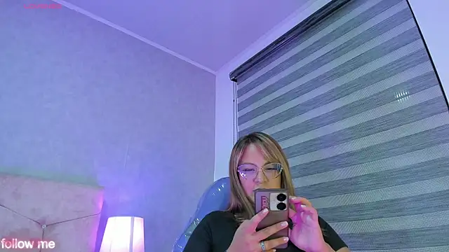 Elise-Leyton online show from 24, 10, 2025