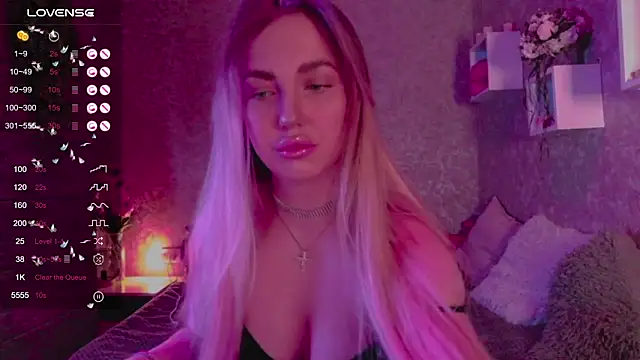 Mika Rayy online show from 13, 3, 2025