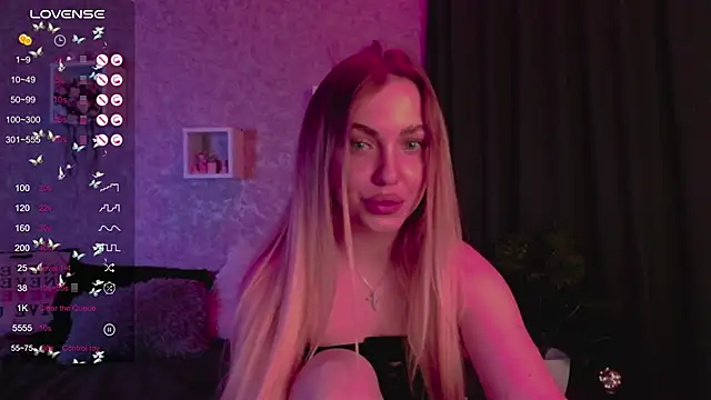 Mika Rayy online show from 28, 1, 2025