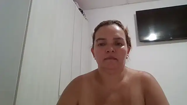 squirtlatinx online show from 15, 5, 2026