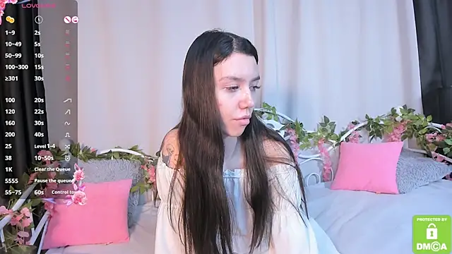 Amelia skyy online show from 4, 3, 2026