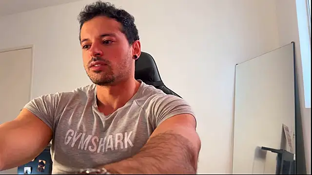 Snapshot of Lucasfit24 chatting on 21, 6, 2026 Lucasfit24 online show from 21, 6, 2026