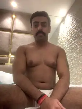 vaibhavchugh38 online show from 12, 1, 2025