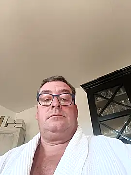 MountJohnXL online show from 6, 4, 2026