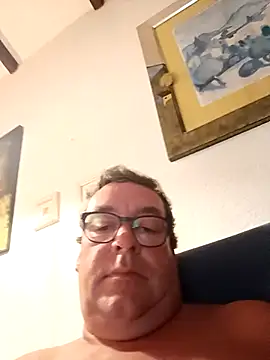 Snapshot of MountJohnXL chatting on 2, 3, 2025 MountJohnXL online show from 2, 3, 2025