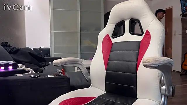 TyroneeDE online show from 5, 10, 2025