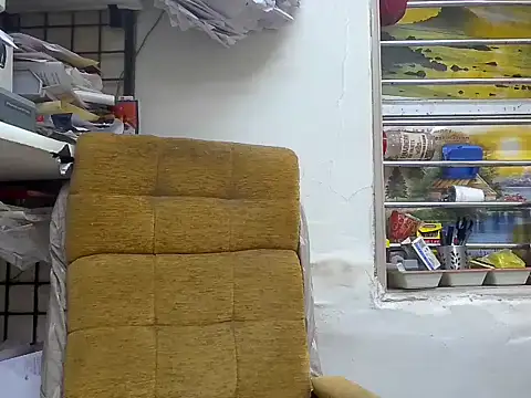 Snapshot of cute_modell chatting on 24, 9, 2025 cute modell online show from 24, 9, 2025